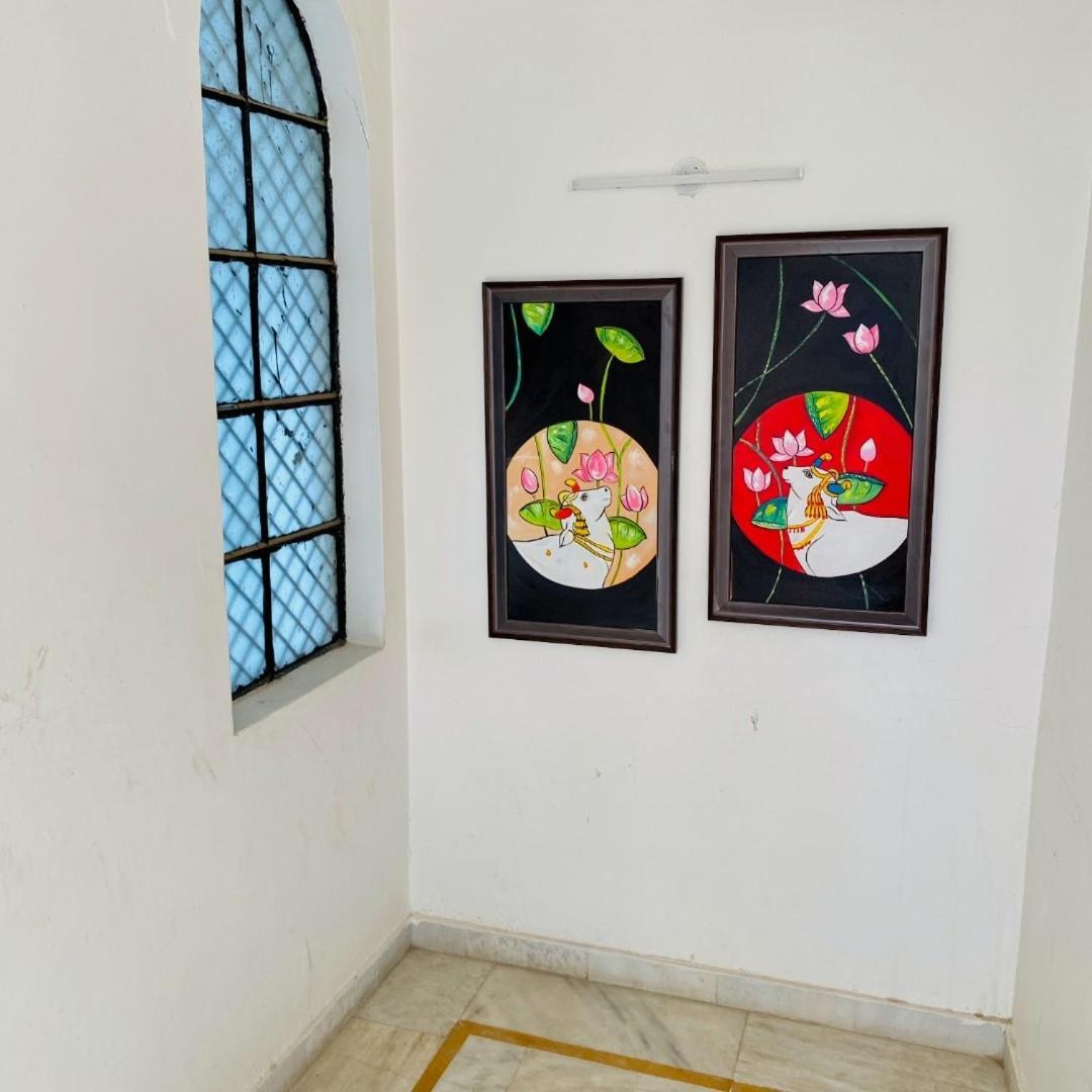 Holy Cow Hotel Rishikesh Bagian luar foto